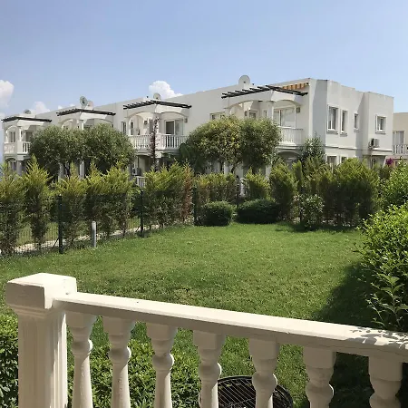 Apartment Bav Flamingo 2+1 Bahce Kati Daire
